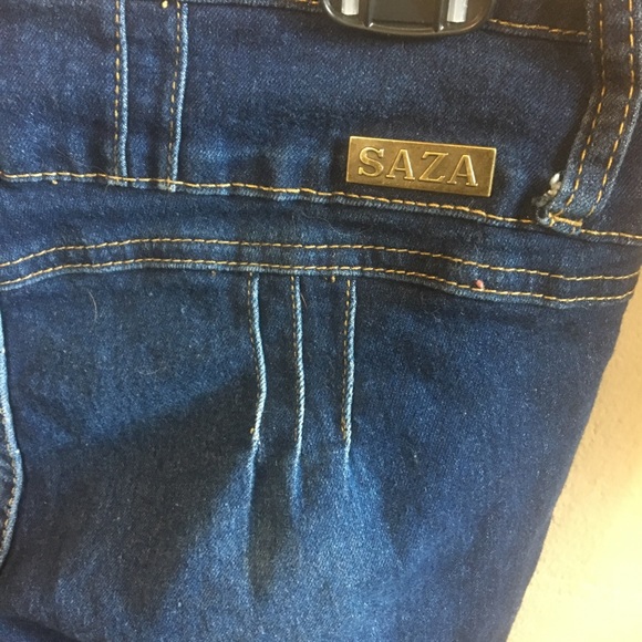 *3 for $20* Saza Distressed High Waisted Jeans - Picture 4 of 7